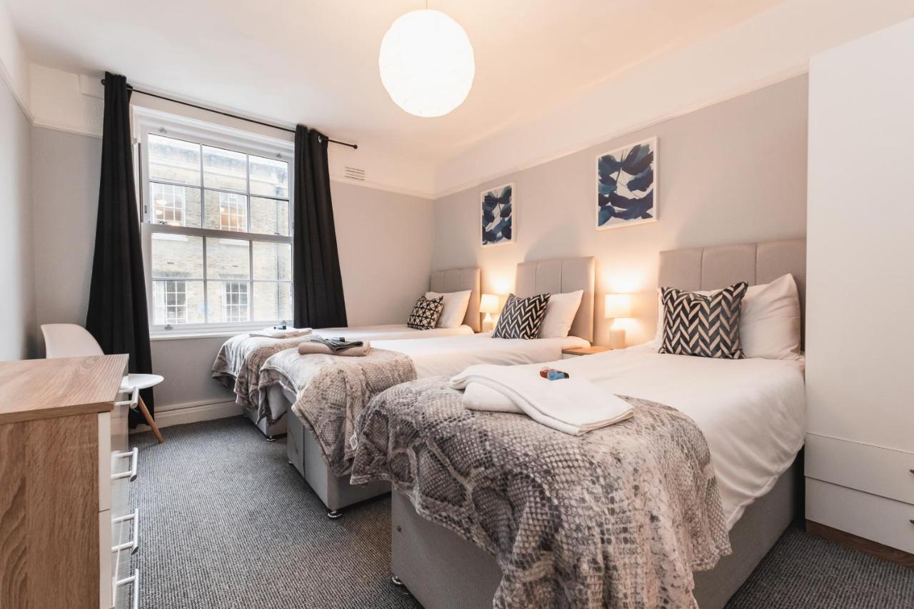 Best Price! Perfect Gunwharf Accommodation - 5 Single Beds Or Kingsize Free Parking Portsmouth Extérieur photo