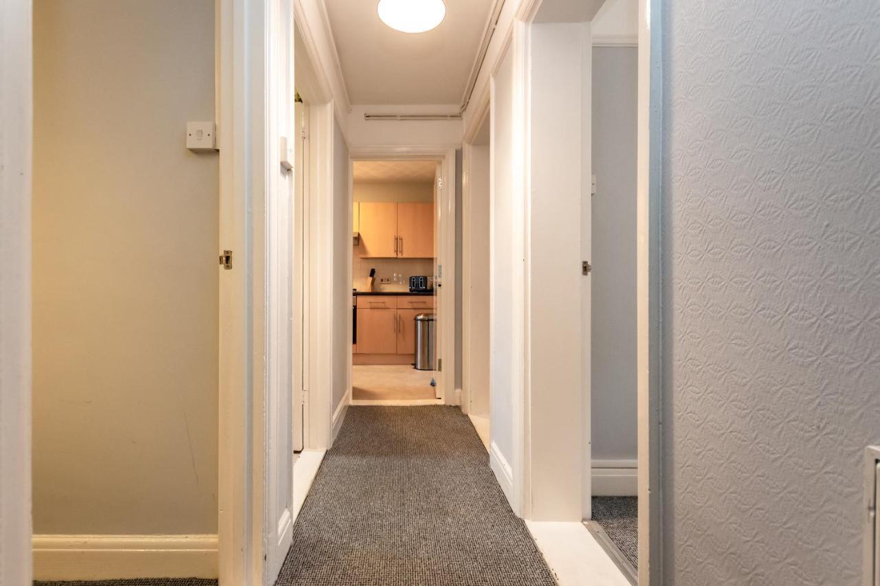 Best Price! Perfect Gunwharf Accommodation - 5 Single Beds Or Kingsize Free Parking Portsmouth Extérieur photo